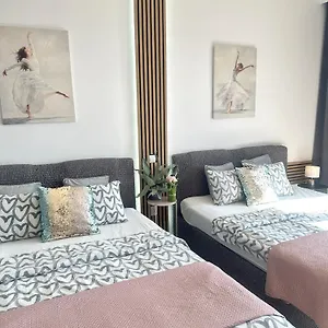 Exclusive Smolna Apartman Varsó
